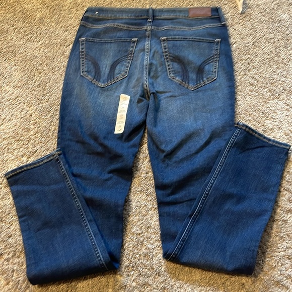 NWT Hollister Jeans - Picture 4 of 4